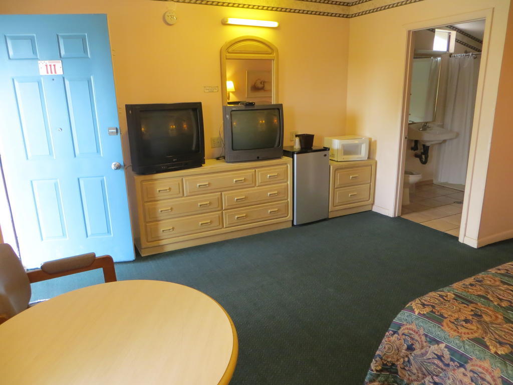 Budget Inn Sebring Buitenkant foto